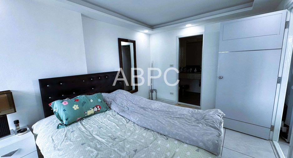 For sale 1 bed condo in Pratumnak, Pattaya