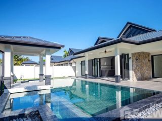 For sale 3 Beds villa in Thalang, Phuket