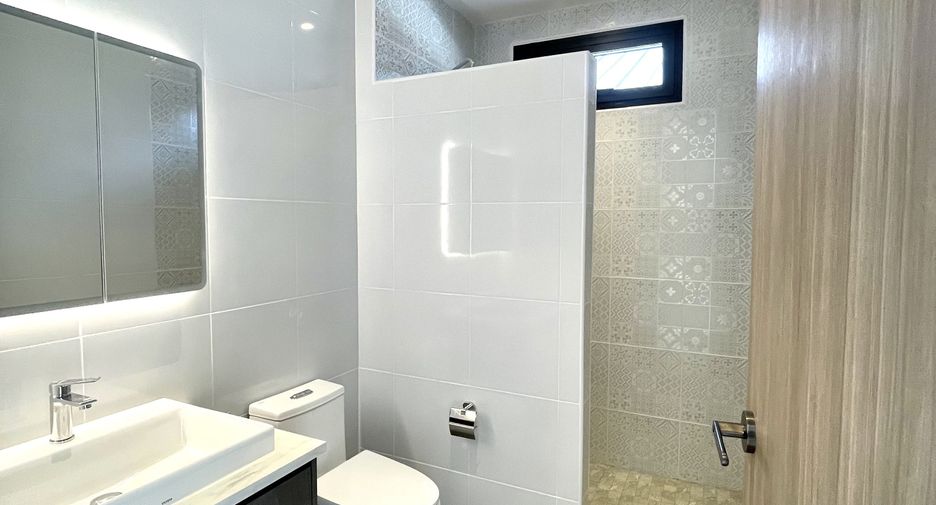 For sale 4 bed villa in Thalang, Phuket