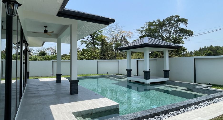 For sale 4 bed villa in Thalang, Phuket