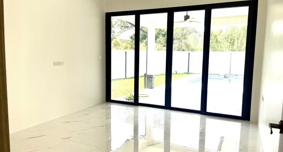 For sale 4 bed villa in Thalang, Phuket