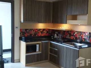 For sale 2 bed condo in Hang Dong, Chiang Mai