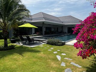 For sale 4 bed villa in Cha Am, Phetchaburi
