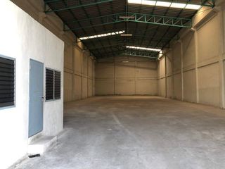 For rent warehouse in Khlong Luang, Pathum Thani
