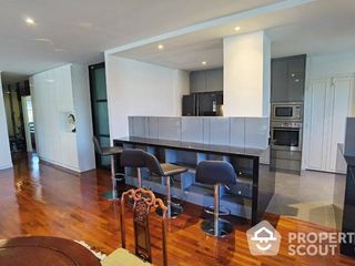 For sale 2 bed condo in Pathum Wan, Bangkok