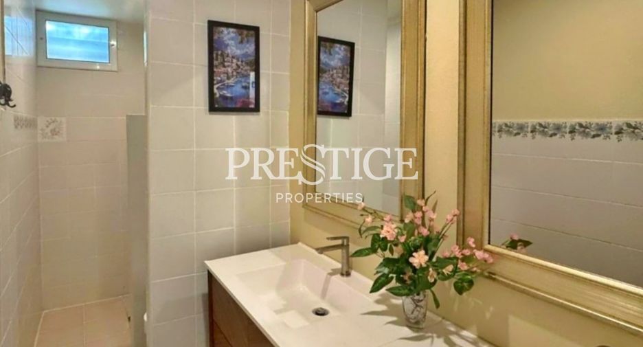 For sale 4 bedrooms house in South Pattaya, Pattaya