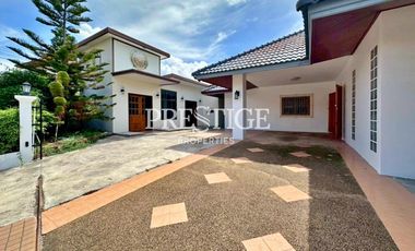 Haus zum Kauf mit 4 Zimmer in Jomtien, Pattaya
