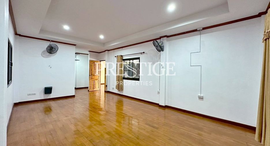 Casa en venta de 4 habitaciones en Jomtien, Pattaya