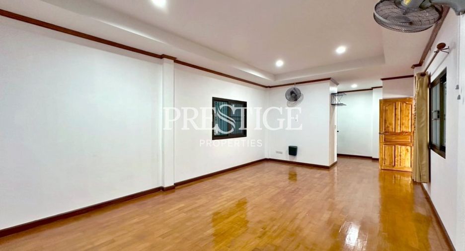 Casa en venta de 4 habitaciones en Jomtien, Pattaya