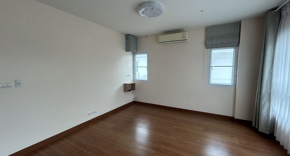 For sale 4 bed house in Si Racha, Chonburi