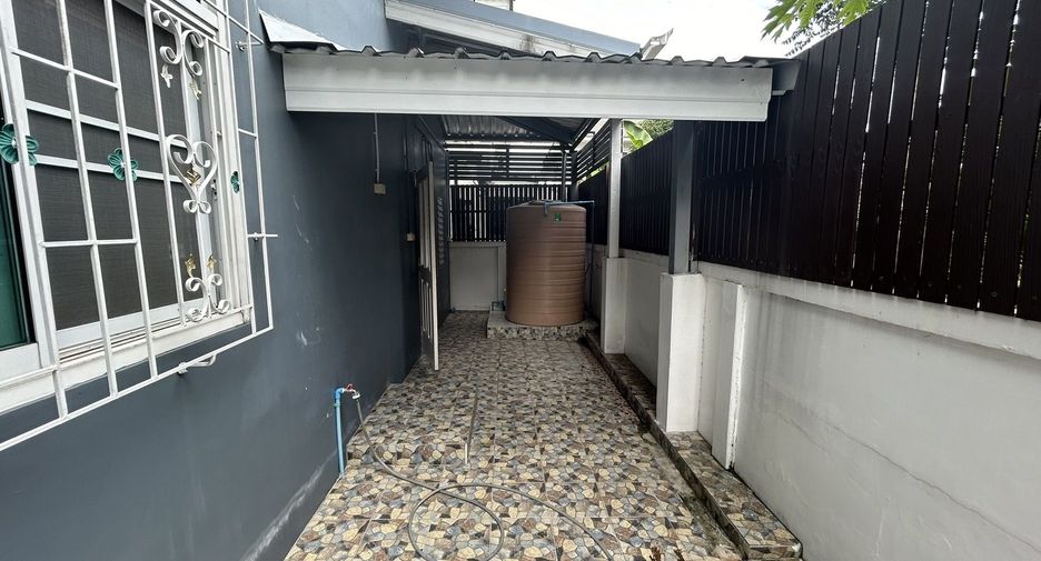 For sale 4 bed house in Si Racha, Chonburi