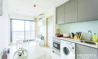For sale 1 bed condo in Khlong Toei, Bangkok