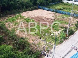 出售 土地 在 Bang Lamung, Chon Buri