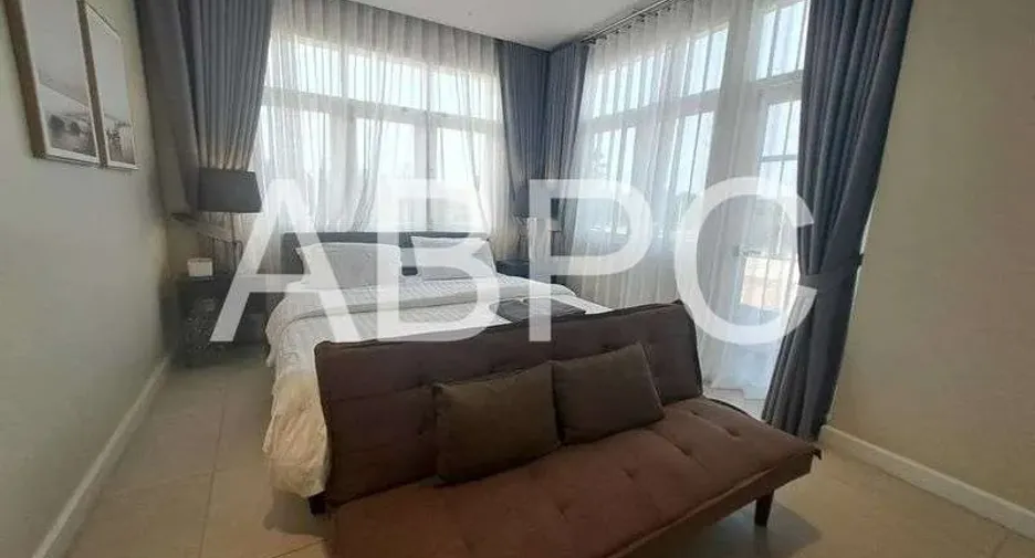 For sale 5 bedrooms townhouse in Bang Lamung, Chonburi