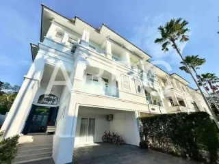 For sale 5 bedrooms townhouse in Bang Lamung, Chonburi