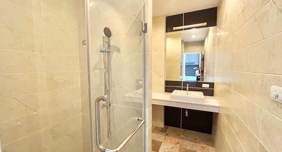 À vendre 1 chambre condo à East Pattaya, Pattaya