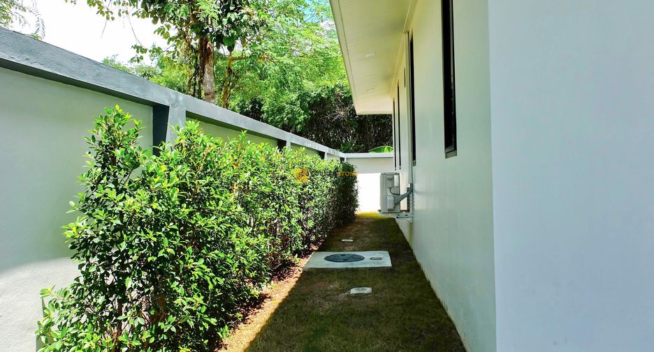 出租 和 出售 4 卧室 独立屋 在 Bang Lamung, Chon Buri