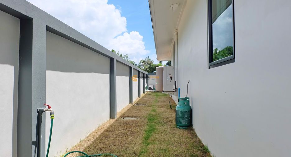 出租 和 出售 4 卧室 独立屋 在 Bang Lamung, Chon Buri
