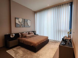 For rent and for sale 2 bed condo in Pathum Wan, Bangkok