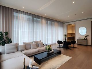 For rent and for sale 2 bed condo in Pathum Wan, Bangkok