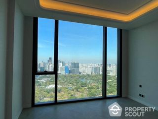 For sale 3 bed condo in Pathum Wan, Bangkok