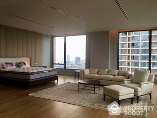 For sale 3 bed condo in Pathum Wan, Bangkok