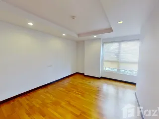 For rent 3 bed condo in Watthana, Bangkok