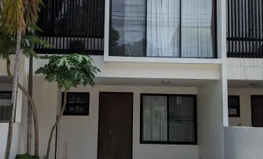 For sale 3 bed townhouse in Thalang, Phuket