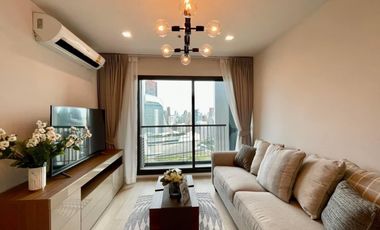 For rent 2 bed condo in Pathum Wan, Bangkok