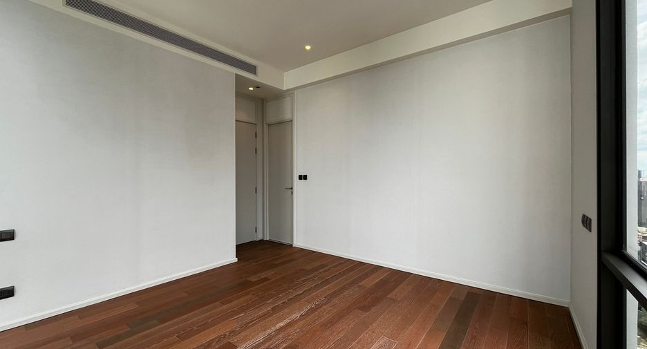For sale 2 bedrooms condo in Pathum Wan, Bangkok