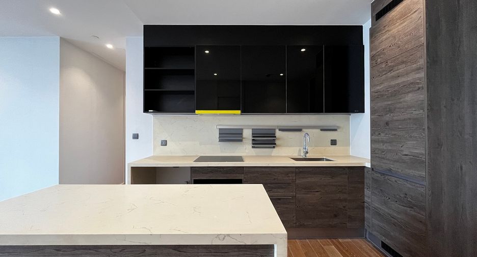 For sale 2 bedrooms condo in Pathum Wan, Bangkok