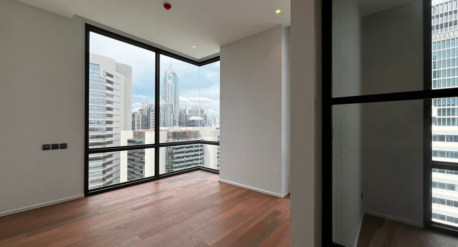 For sale 2 bedrooms condo in Pathum Wan, Bangkok