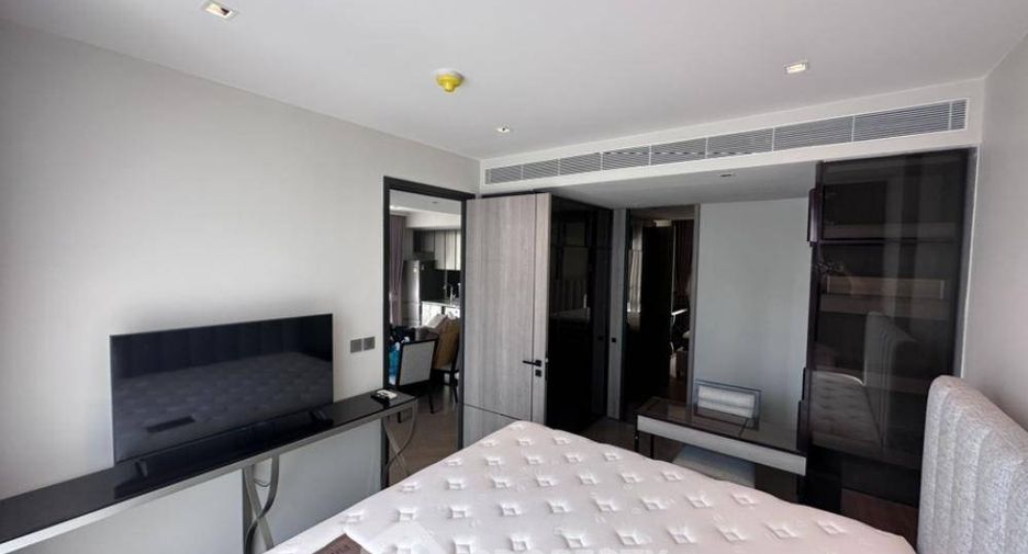 For sale 2 bed condo in Watthana, Bangkok