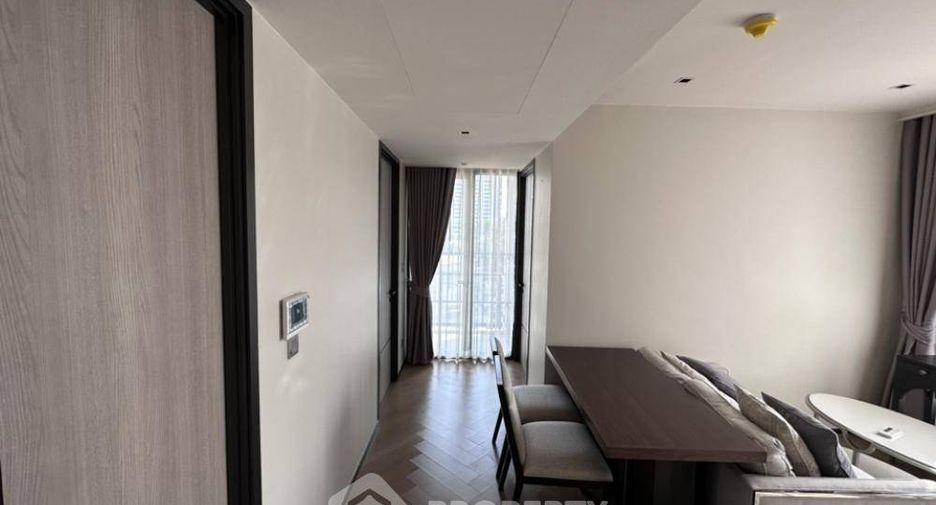 For sale 2 bed condo in Watthana, Bangkok