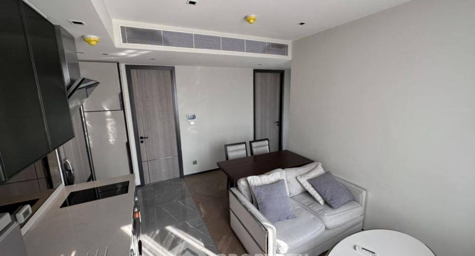 For sale 2 bed condo in Watthana, Bangkok