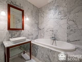For rent and for sale 1 bed condo in Watthana, Bangkok