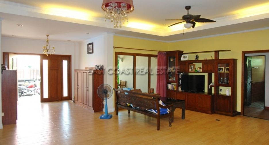 For sale and for rent 5 bedrooms house in Bang Lamung, Chonburi