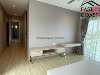 Casa en alquiler de 4 habitaciones en Bang Lamung, Chonburi