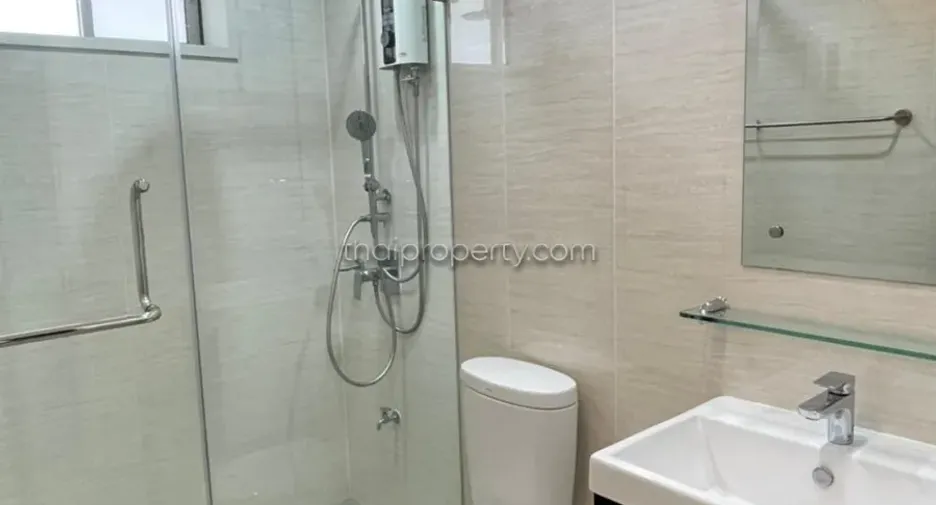 For rent 4 bedrooms house in Bang Lamung, Chonburi