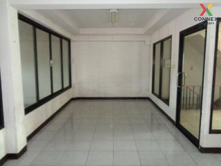 For sale 3 Beds retail Space in Bang Khla, Chachoengsao