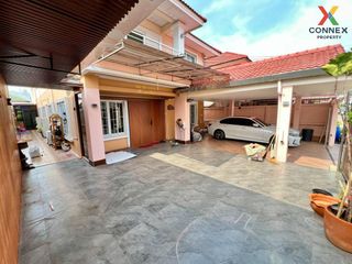 For sale 5 bed townhouse in Nong Khaem, Bangkok