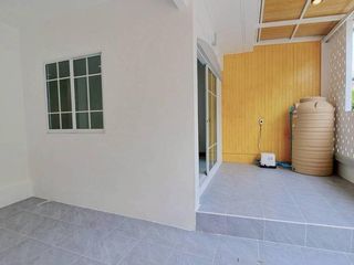 For sale 4 bed townhouse in Lam Luk Ka, Pathum Thani