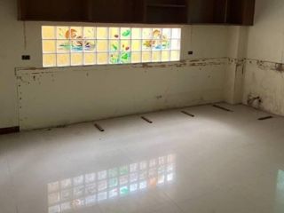 For sale 2 bed house in Mueang Samut Sakhon, Samut Sakhon