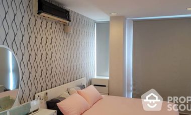 For sale 2 bed condo in Huai Khwang, Bangkok