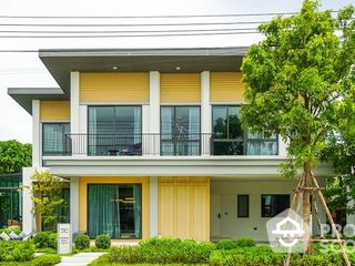 For sale 4 Beds house in Khlong Sam Wa, Bangkok