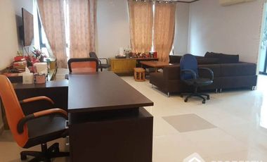For sale 3 Beds condo in Chatuchak, Bangkok
