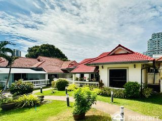 For sale 3 bed house in Pratumnak, Pattaya