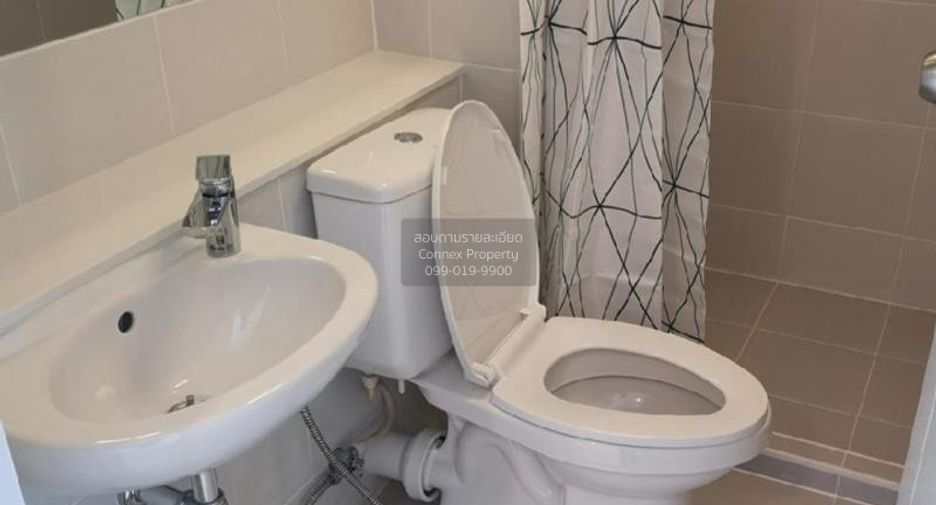 For rent 2 bedrooms condo in Phra Khanong, Bangkok