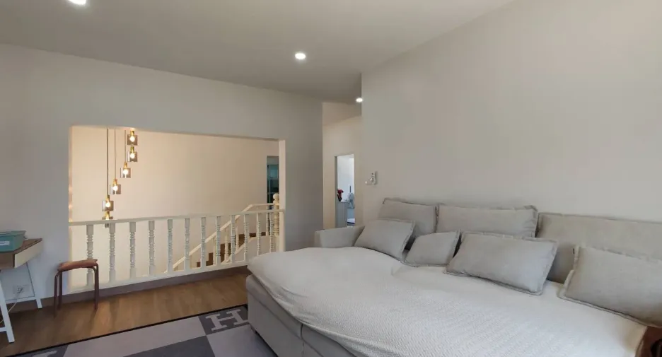 For sale 5 bed house in Hang Dong, Chiang Mai