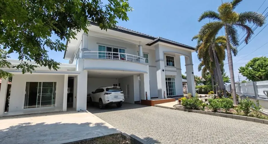 For sale 5 bed house in Hang Dong, Chiang Mai